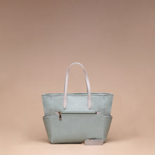 Load image into Gallery viewer, Tas Tote Wanita Silvertote Chelsea