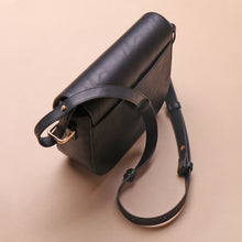 Load image into Gallery viewer, Tas Selempang Wanita Silvertote Gabby Sling Bag