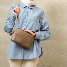 Load image into Gallery viewer, Zarah Sling Bag Pink Blush