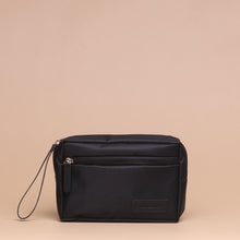 Load image into Gallery viewer, Claire Pouch Black
