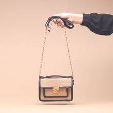 Load image into Gallery viewer, Silvertote Tas Selempang Wanita Soho Sling Bag Black