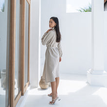Load image into Gallery viewer, Silvertote Apparel Pakaian Wanita Hiroko Linen Dress