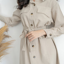 Load image into Gallery viewer, Silvertote Apparel Pakaian Wanita Hiroko Linen Dress