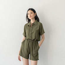 Load image into Gallery viewer, Silvertote Apparel Pakaian Wanita Keiko Short Pants Set