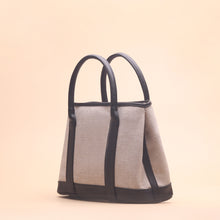 Load image into Gallery viewer, Silvertote Tas Tangan Wanita Lindsay Handbag Black