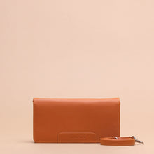 Load image into Gallery viewer, Silvertote Dompet Wanita Lola Wallet Tan