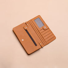 Load image into Gallery viewer, Silvertote Dompet Wanita Lola Wallet Tan