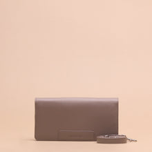 Load image into Gallery viewer, Silvertote Dompet Wanita Lola Wallet Taupe
