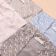 Load image into Gallery viewer, Silvertote Apparel Pakaian Wanita Yoona Printed