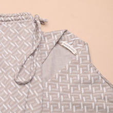 Load image into Gallery viewer, Silvertote Apparel Pakaian Wanita Yoona Printed