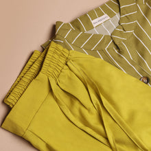 Load image into Gallery viewer, Silvertote Apparel Pakaian Wanita Erin Stripe Set Pants