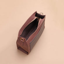 Load image into Gallery viewer, Tas Selempang Wanita Silvertote Jess CB Taupe