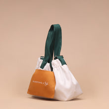 Load image into Gallery viewer, Tas Selempang Wanita Silvertote X Pijeh Lipat