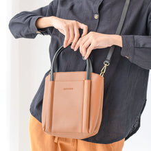 Load image into Gallery viewer, Molly Sling Bag Brown Black
