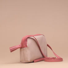 Load image into Gallery viewer, Zarah Sling Bags Creme Pink
