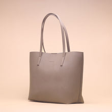 Load image into Gallery viewer, Jenner Totebag Taupe
