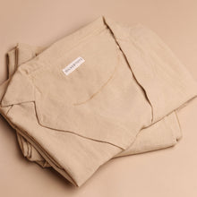 Load image into Gallery viewer, Hampers Tas Mimi Shoulder Bag Black dan Akira Set Pants
