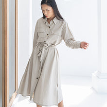 Load image into Gallery viewer, Silvertote Apparel Pakaian Wanita Hiroko Linen Dress

