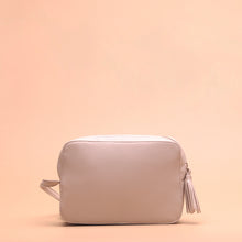 Load image into Gallery viewer, Tori Sling Bag Creme
