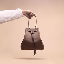 Load image into Gallery viewer, Silvertote Tas Bucket Wanita Lexy Bucket Bag Bronze
