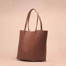Load image into Gallery viewer, Jenner Totebag Brown

